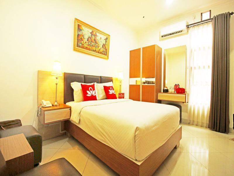 Zen Rooms Mundinglaya Dago Bandung Exterior photo